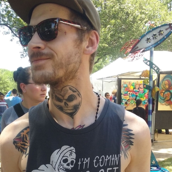 Meet your Posher, Human - Picture 3 of 4